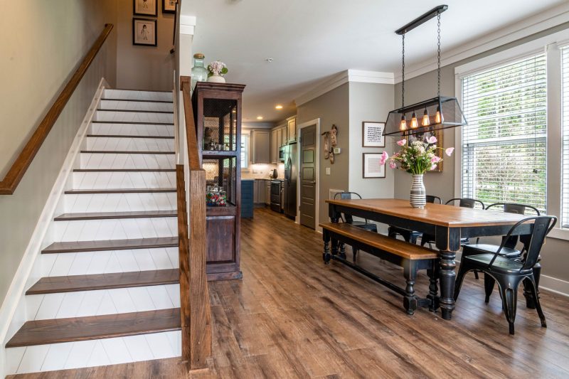 Home 2 Beat the Heat: Top Mortgage Tips for Buying Your Dream Home During the August Market Surge